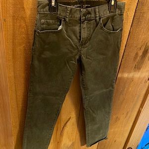 Perfect green for fall!  Could be used for girls or boys!